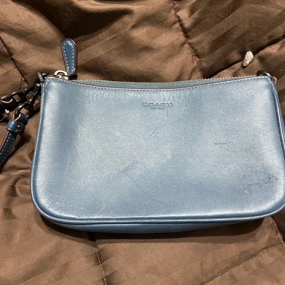 Coach Blue leather zip wristlet. - Picture 1 of 3